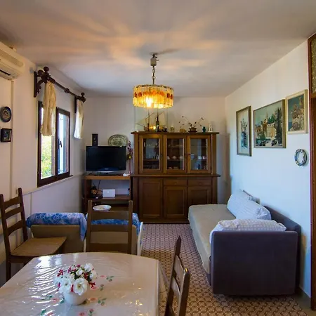 펜션 Holiday House Nera