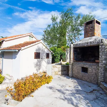펜션 Holiday House Nera *